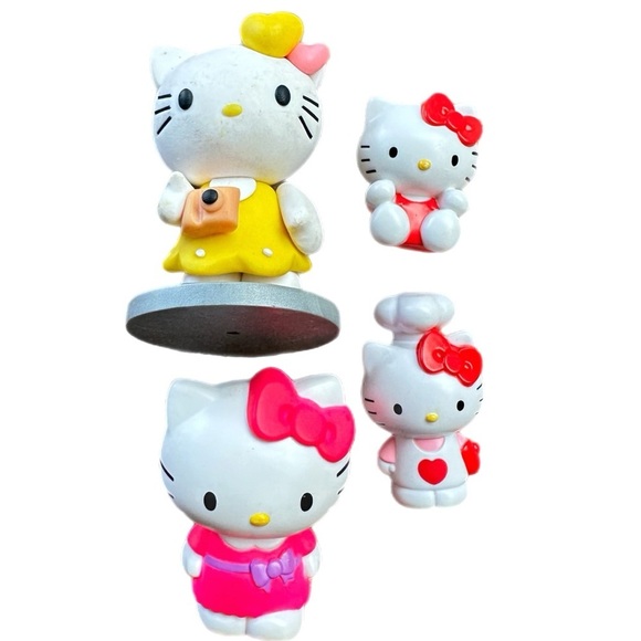 Vintage Hello Kitty  Sanrio Figurines Bundle - Picture 1 of 5